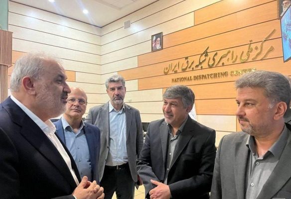 بازدید وزیر نیرو از مرکز ملی راهبری شبکه برق در اولین برنامه کاری